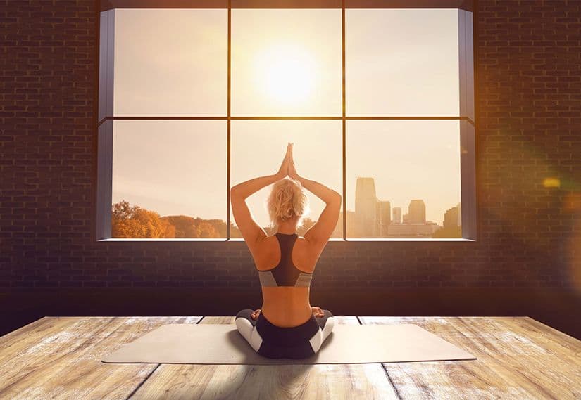 Yoga ve Pilates'in Dingin Gücü: Kışın Bedeninizi ve Zihninizi Esnetin