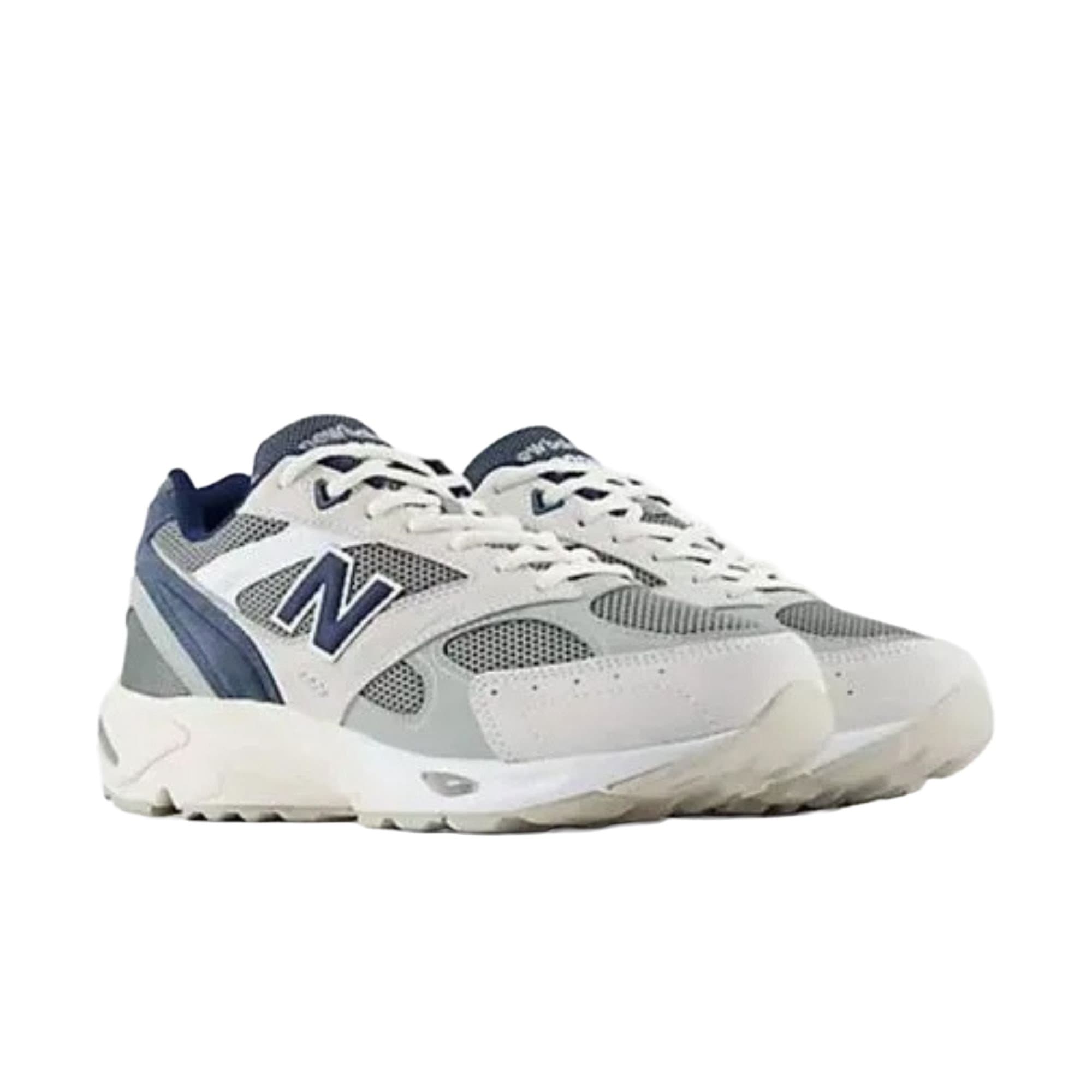New Balance New Balance U880R69L Spor Ayakkabı Beyaz - 2