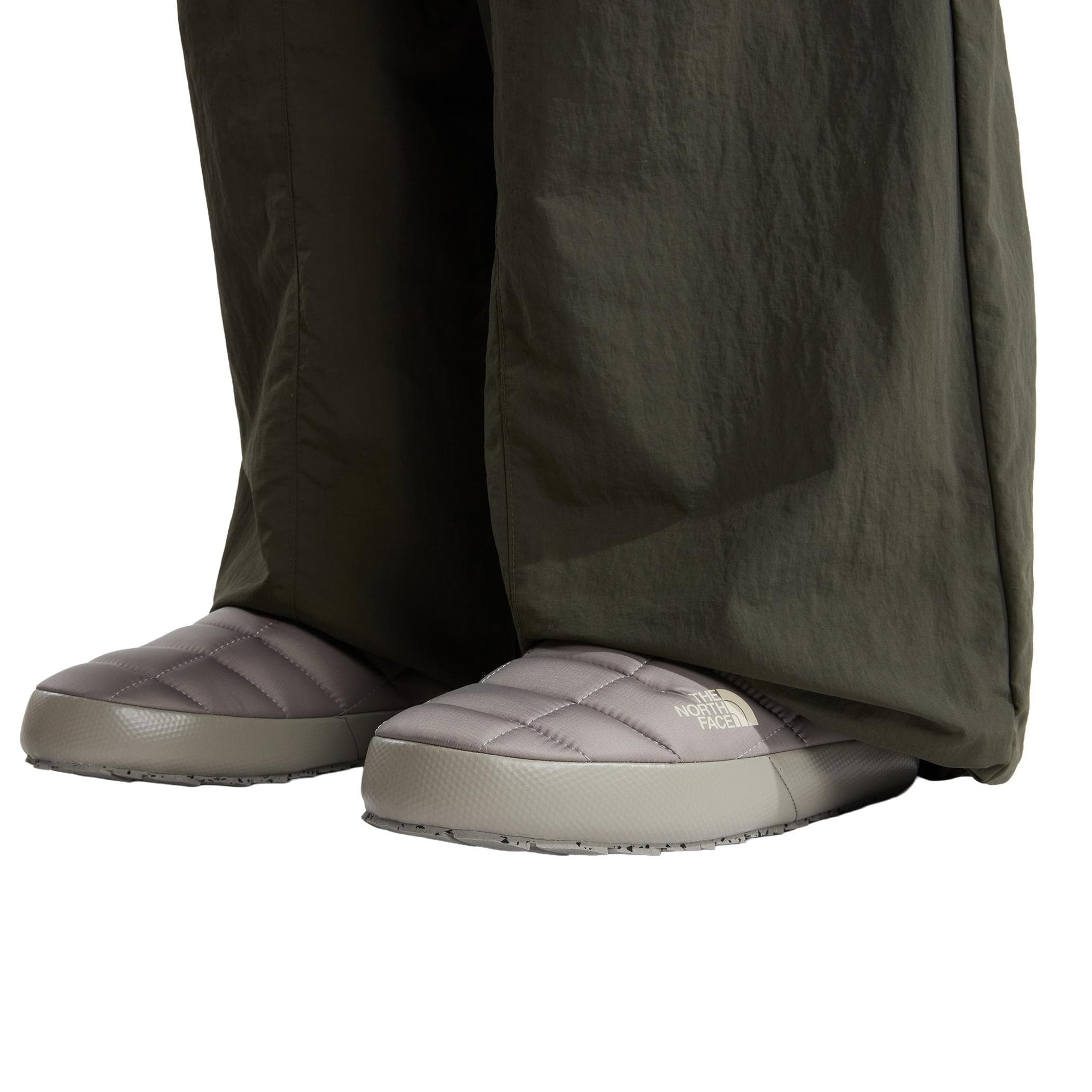 The North Face The North Face M Thermoball Tractıon Mule V Erkek - 5